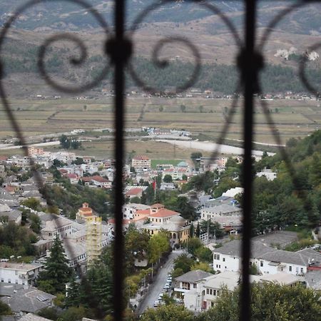 Braja House Hotel Gjirokaster Luaran gambar