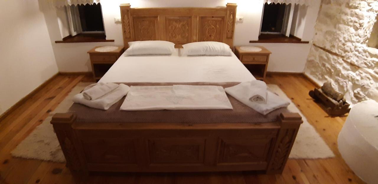 Braja House Hotel Gjirokaster Luaran gambar