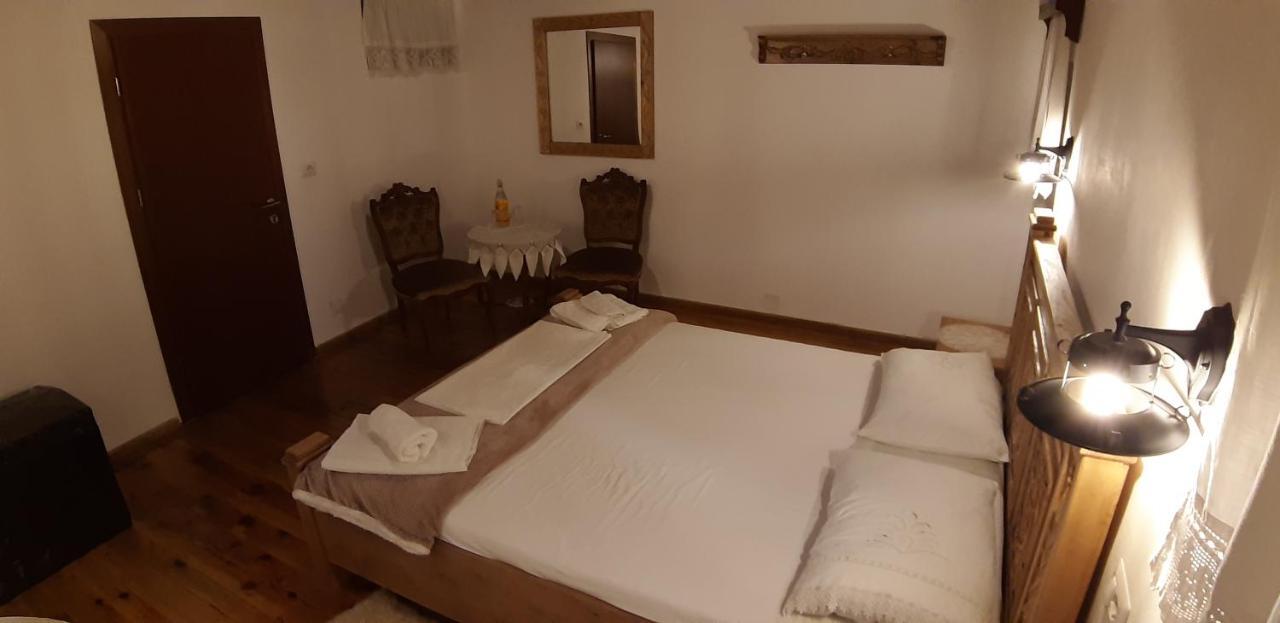 Braja House Hotel Gjirokaster Luaran gambar